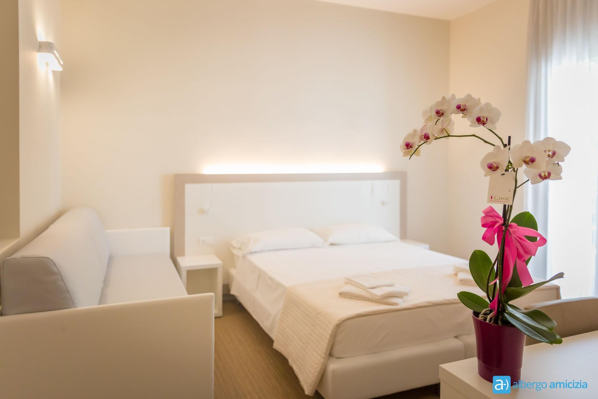 Hotel Amicizia Rimini Dış mekan fotoğraf