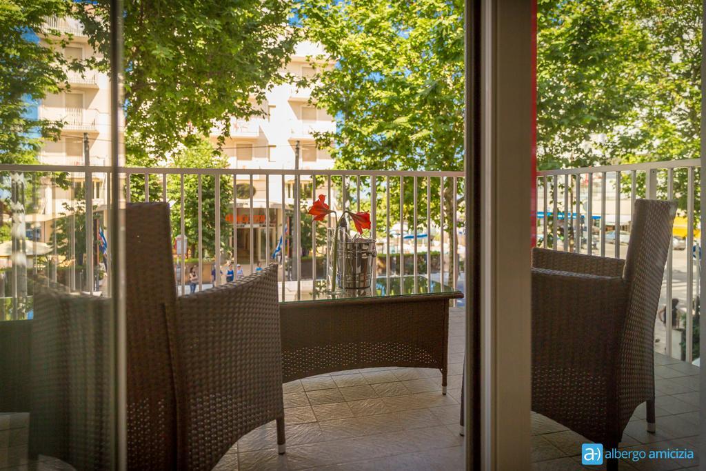 Hotel Amicizia Rimini Dış mekan fotoğraf
