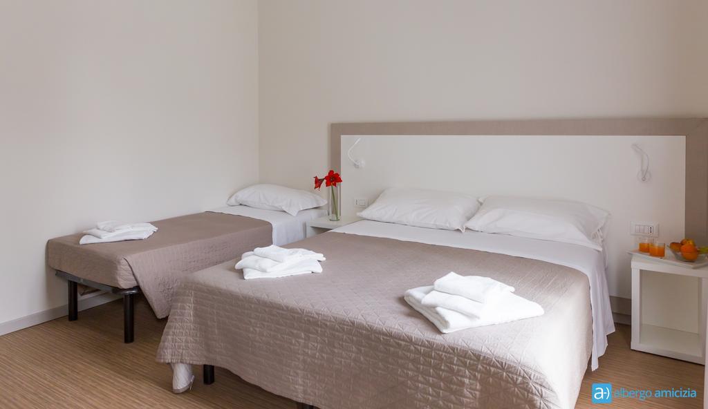 Hotel Amicizia Rimini Dış mekan fotoğraf