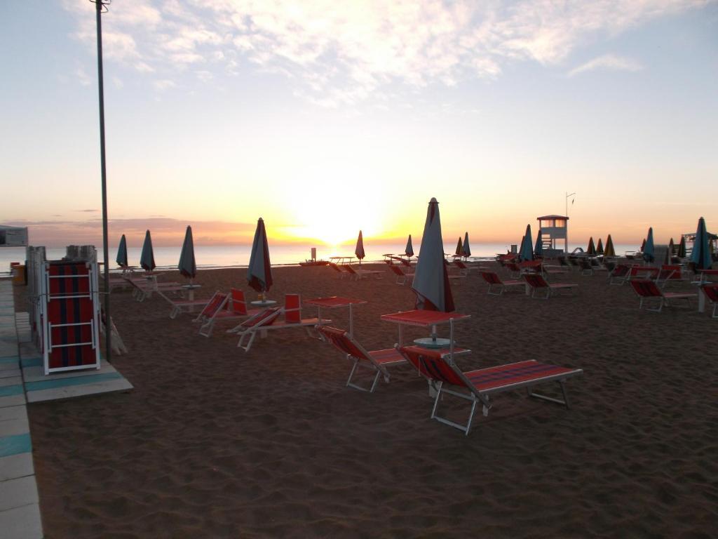 Hotel Amicizia Rimini Dış mekan fotoğraf